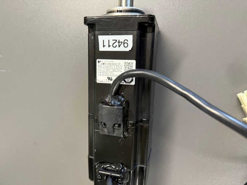 Yaskawa SGMAH-04A1A6CD-OY AC Servo Motor Type