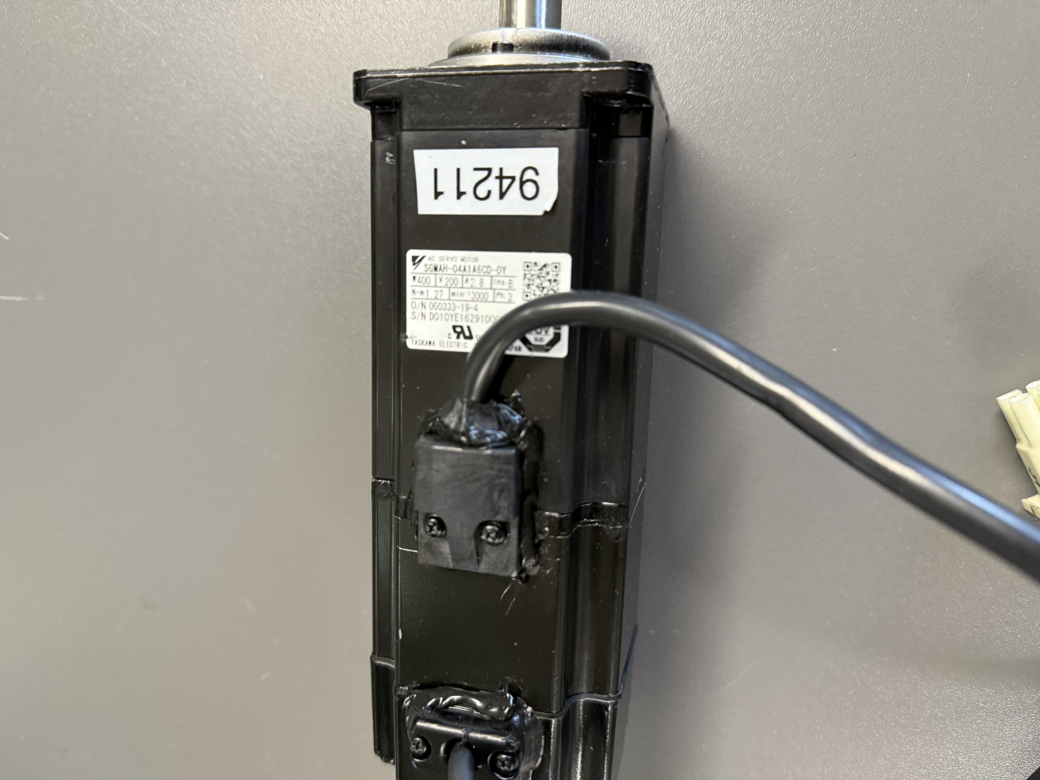 Yaskawa SGMAH-04A1A6CD-OY AC Servo Motor Typenschild 