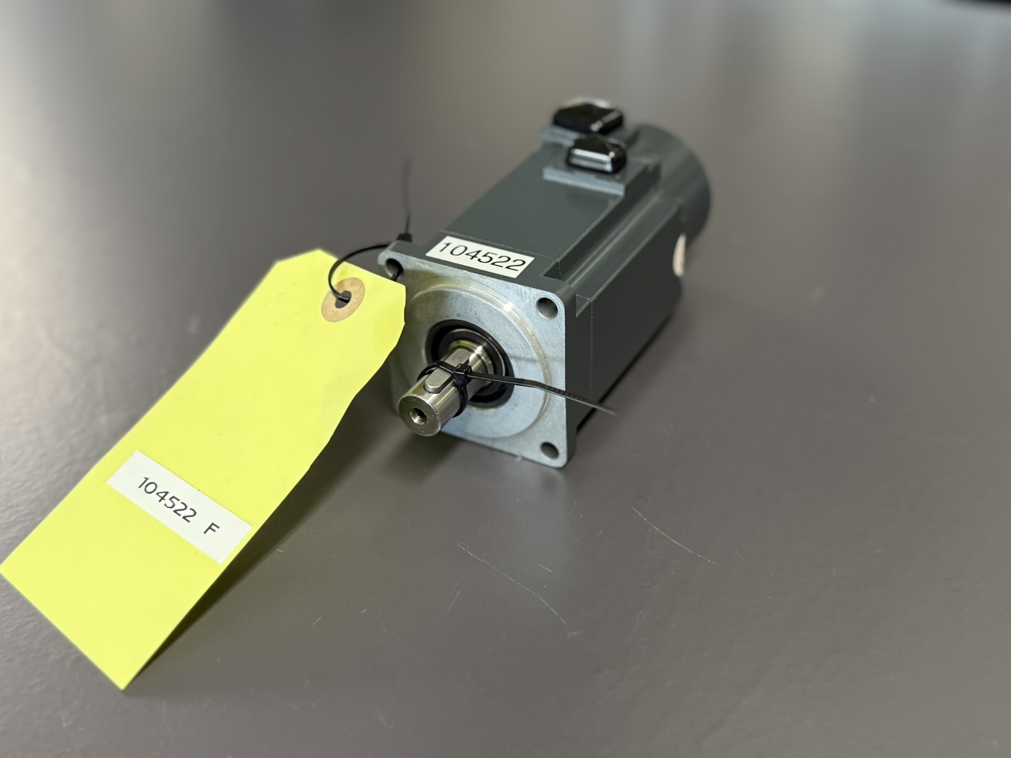 Mitsubishi HF-KP43JK-S6 AC Servo Motor Hauptansicht