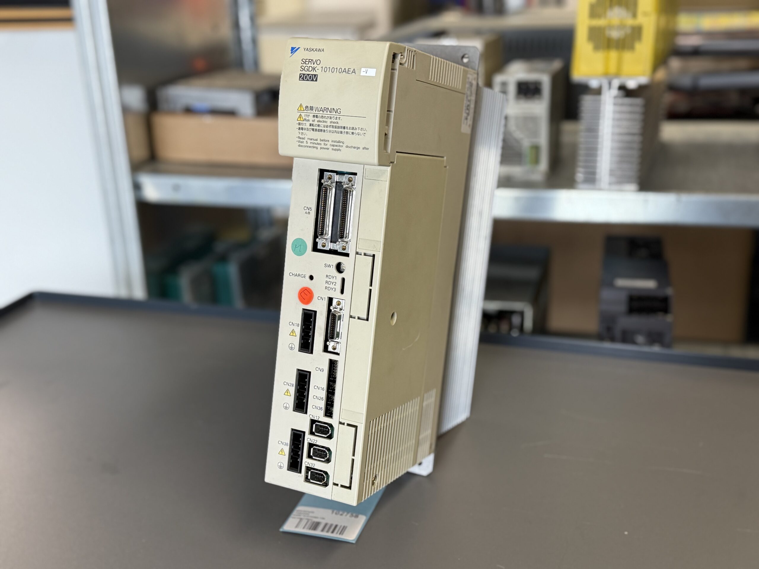 SGDK-101010AEA Yaskawa AC Servopack Frontansicht