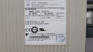 Yaskawa Servopack SGDV-120A01A Schild