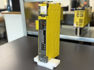 Fanuc A06B-6114-H205 Servo Amplifier Module Seitlich 2