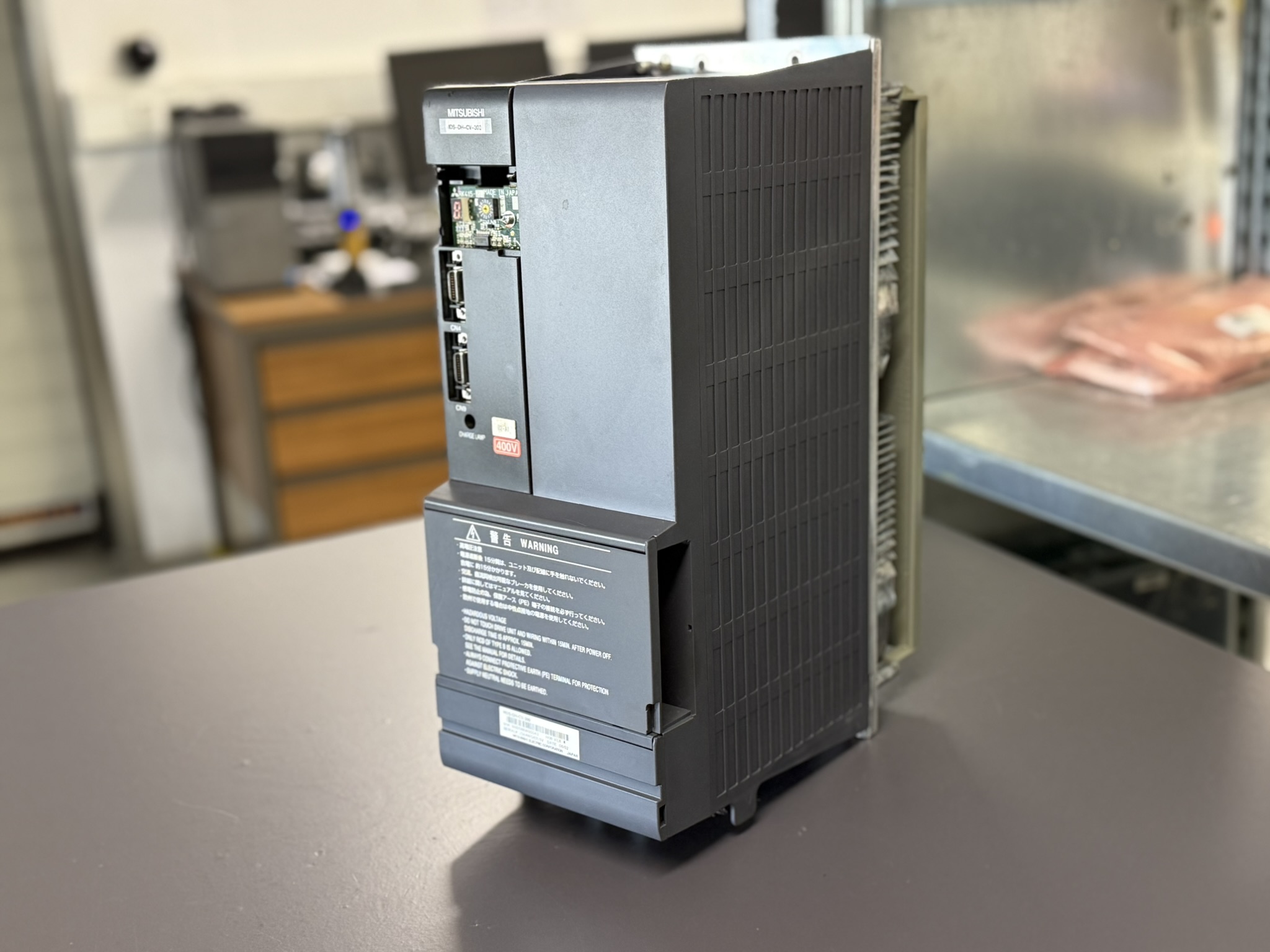 MDS-DH-CV-300 Mitsubishi Power Supply Unit seitlich