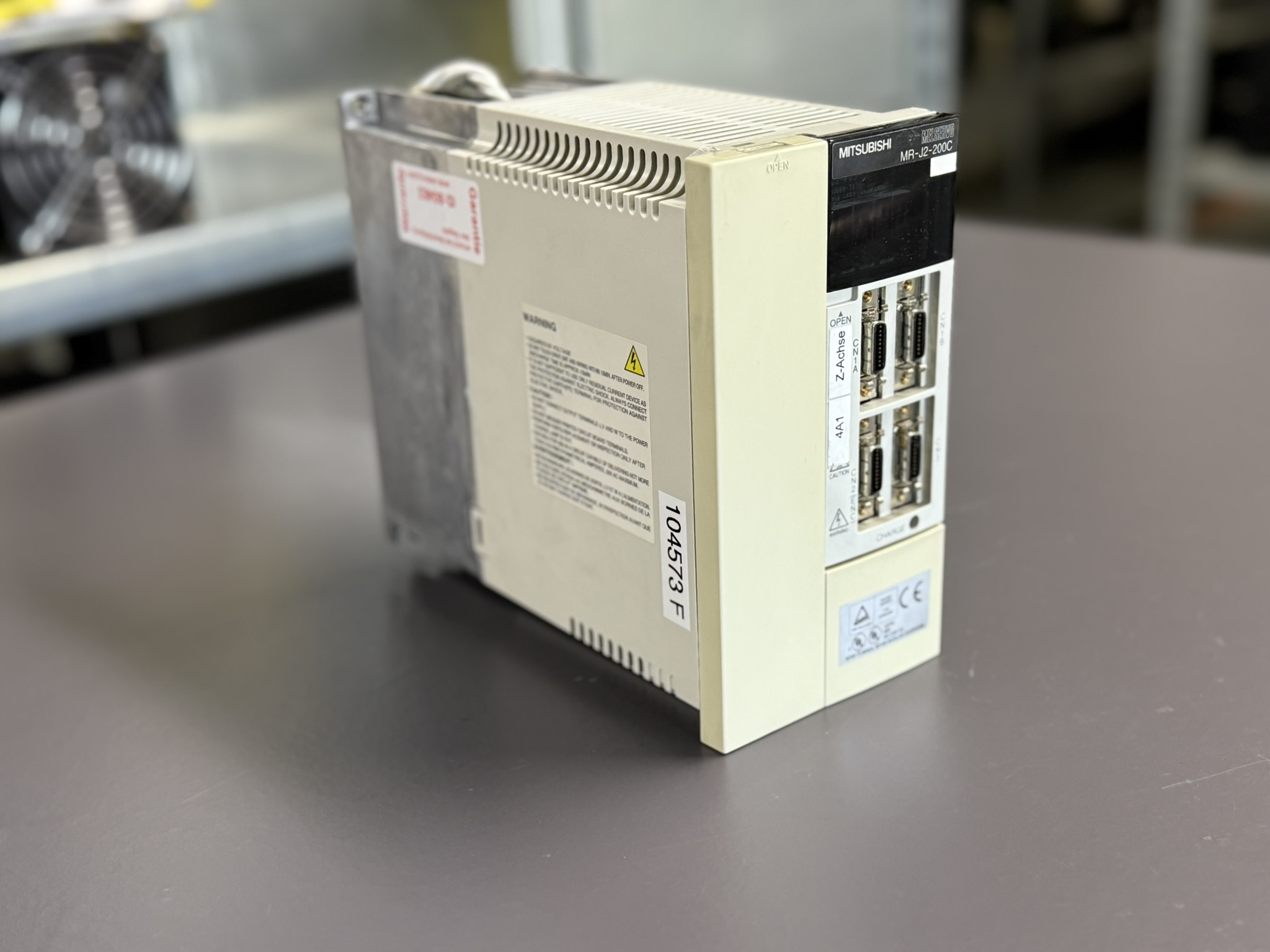 MR-J2-200C-S100 Mitsubishi AC Servo Drive Hauptbild