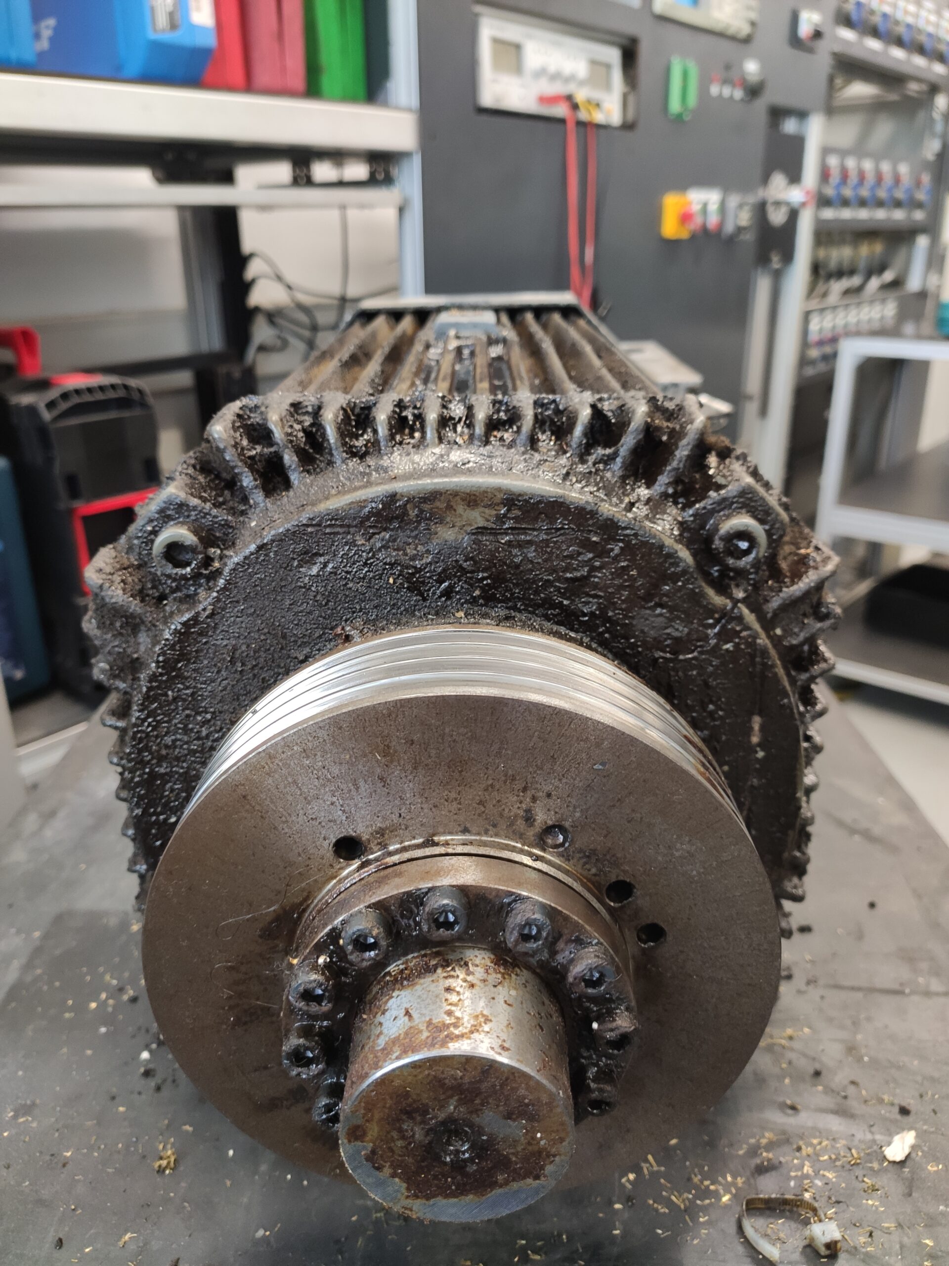 Mitsubishi AC Spindle Motor SJ-4-18.5-BW4 vor Reparatur 2