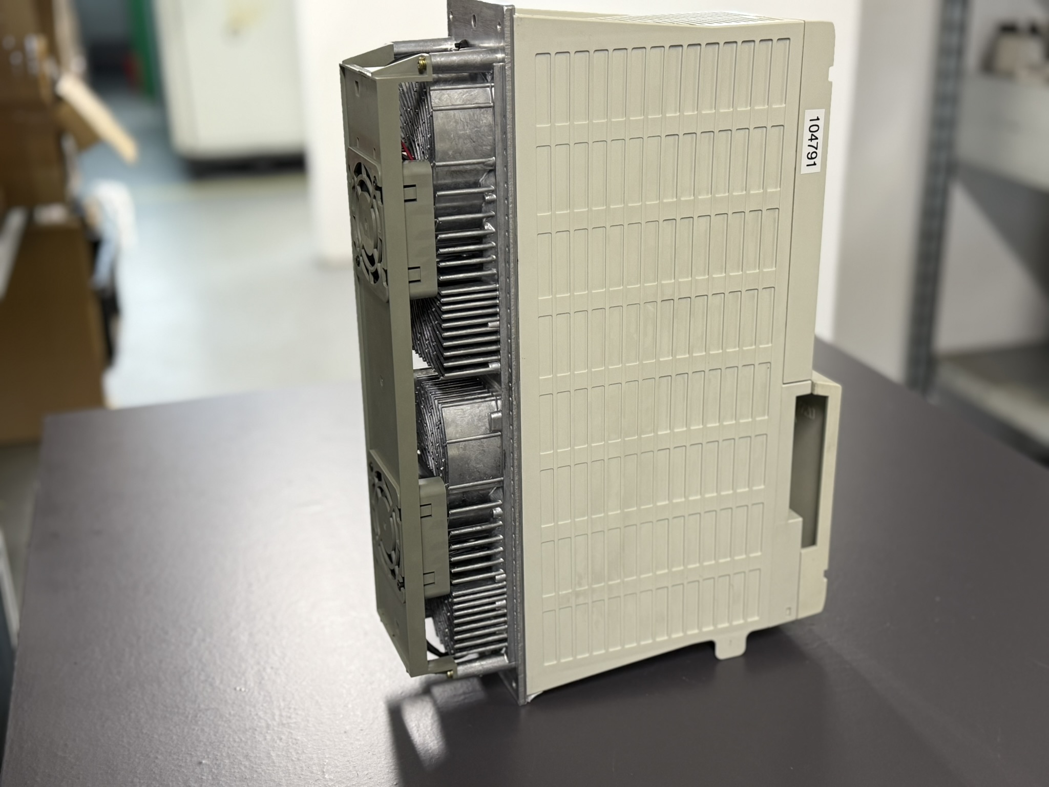 三菱電機　SPINDLE DRIVE UNIT MDSC1SPA185 動作保証 三菱電機 SPINDLE DRIVE UNIT MDSC1SPA185 動作保証 三菱電機 SPINDLE