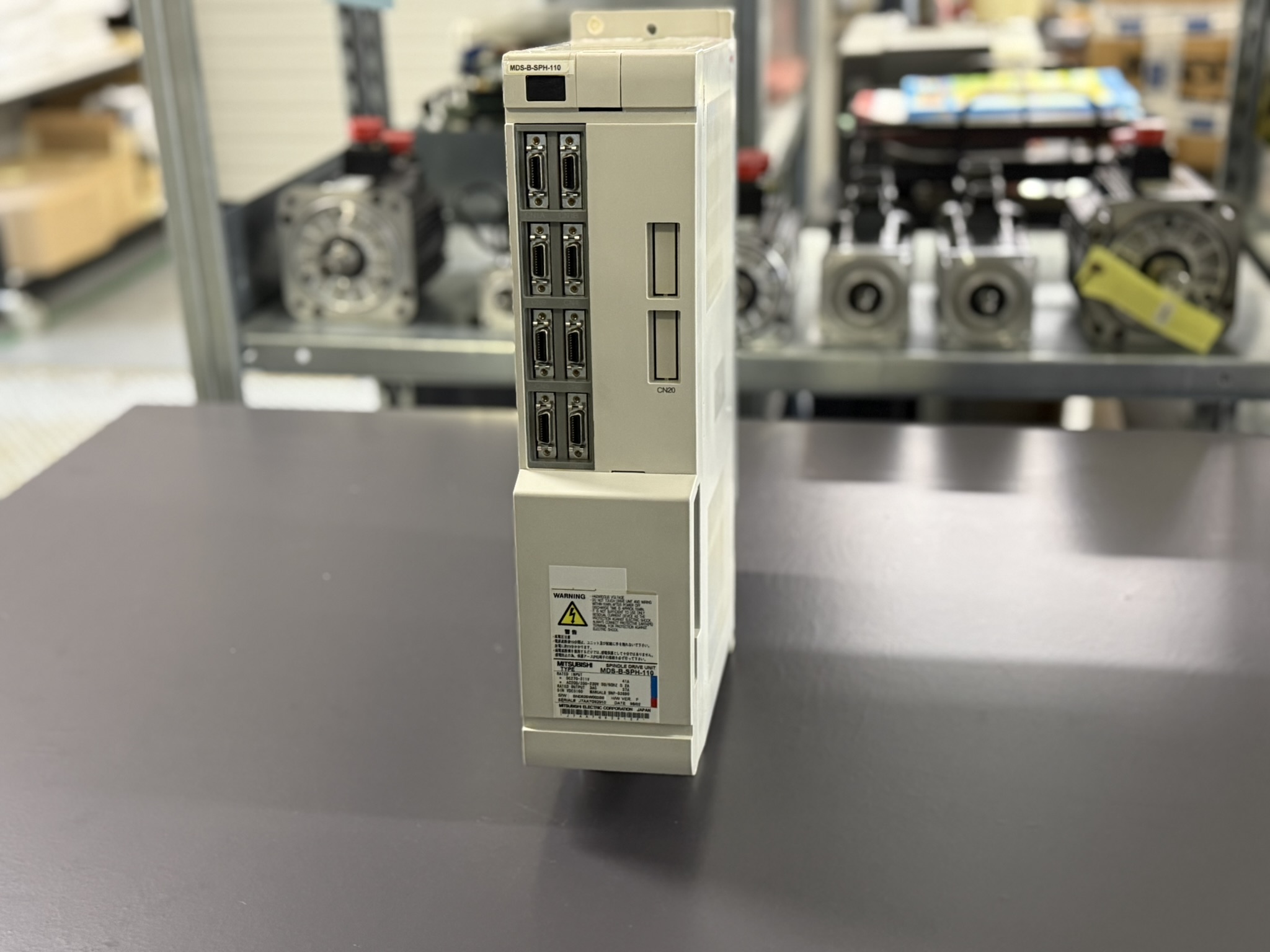 Mitsubishi MDS-B-SPH-110 Spindle Drive Unit Ansicht vorne