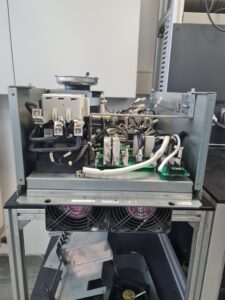 Okuma Spindle Drive Unit VAC5-D22 or U1233-0006 or VACV-D22 Vor der Reinigung 1