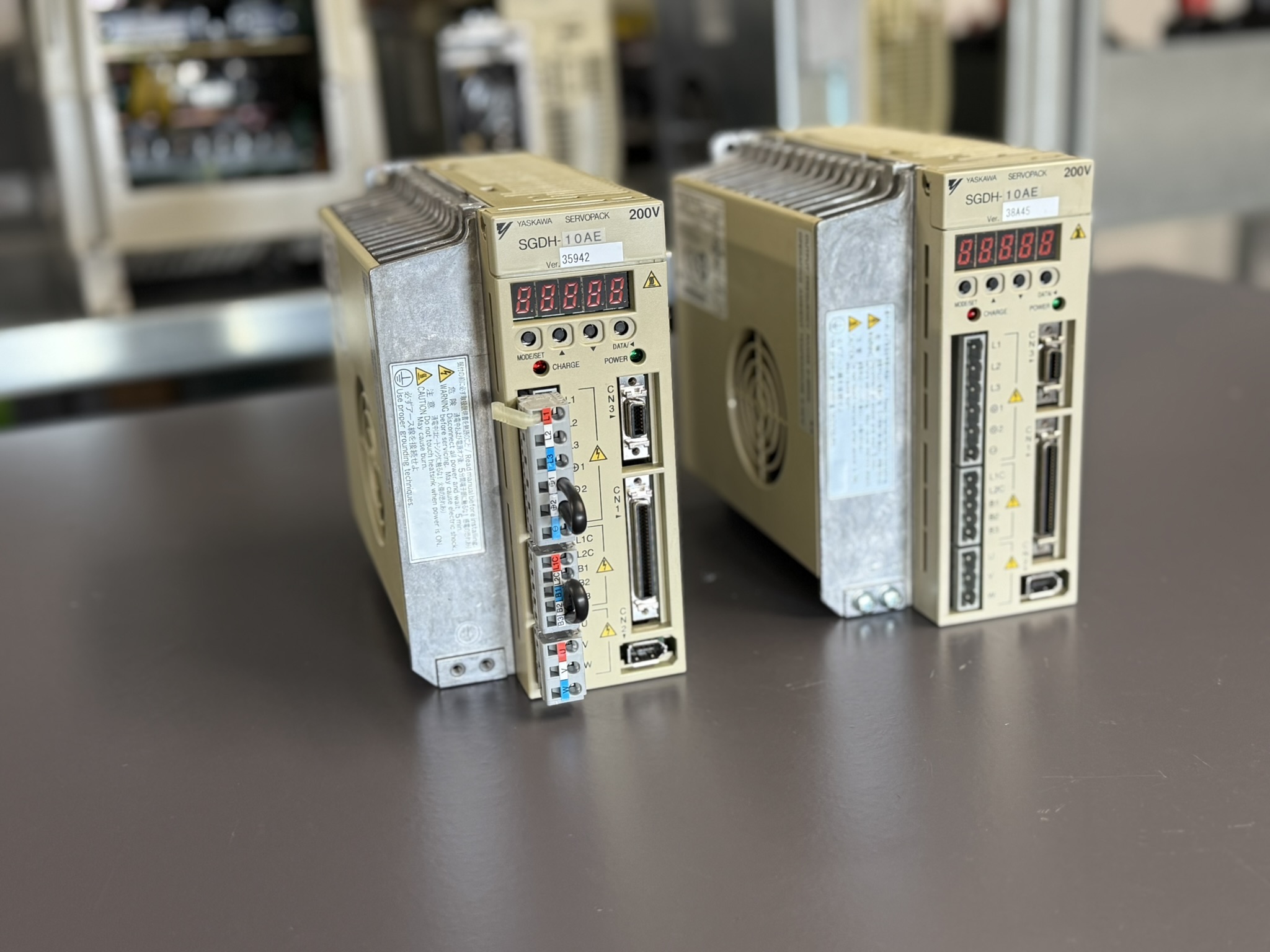 SGDH-10AE Yaskawa Servopack Hauptansicht