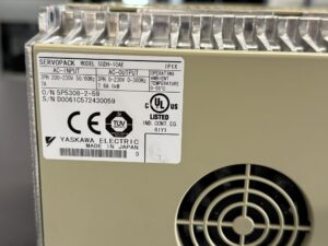 SGDH-10AE Yaskawa Servopack Typenschild