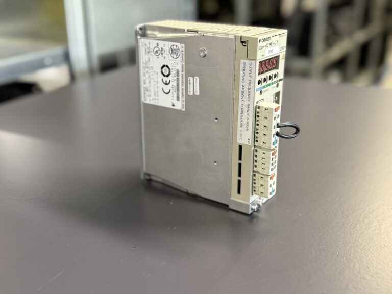 Yaskawa AC Servopack SGDH-02AE-OY Seite 1