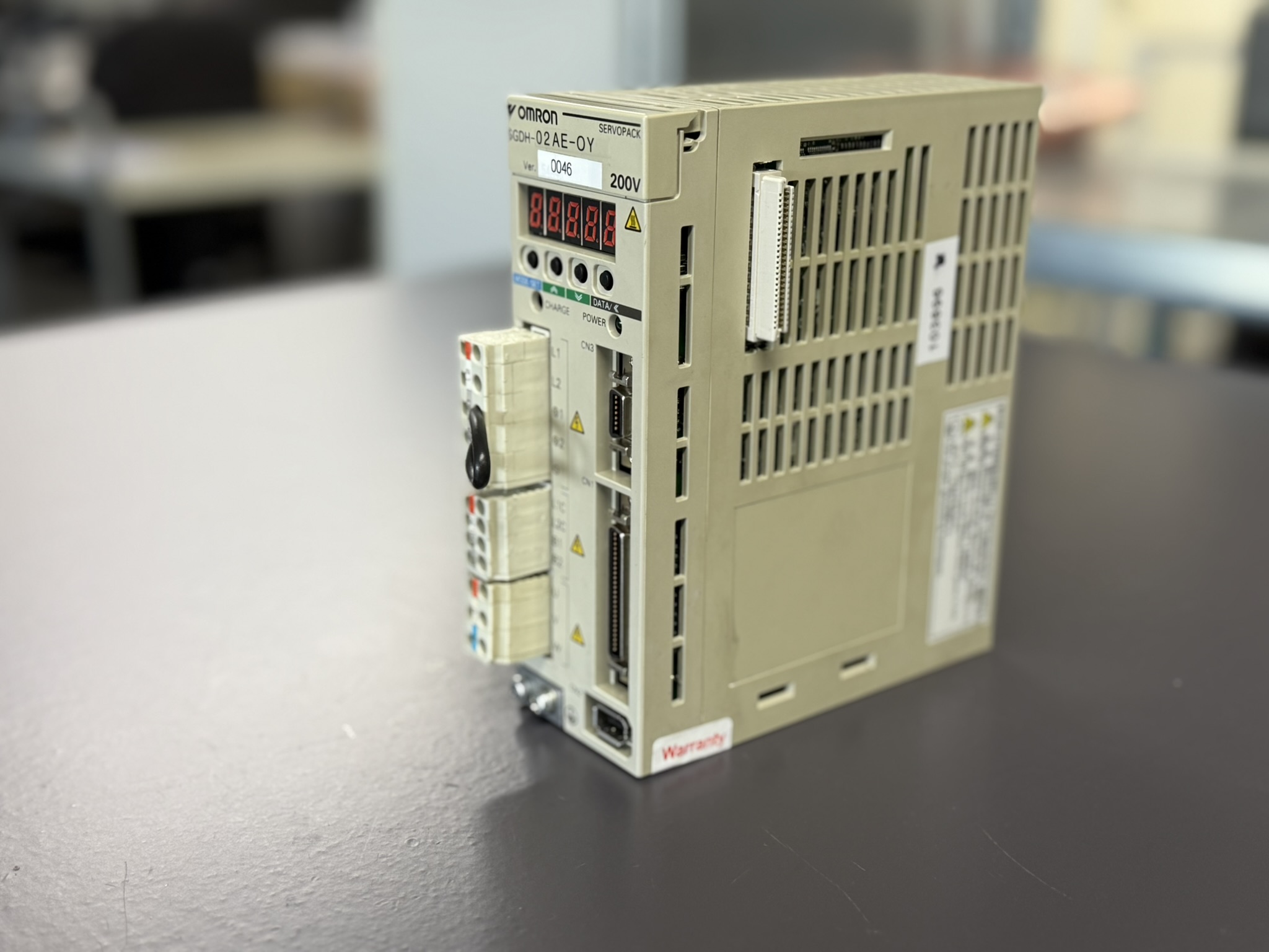 Yaskawa AC Servopack SGDH-02AE-OY Seite 2