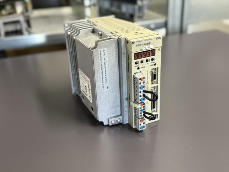 Yaskawa SGDH-05DE AC Servopack Hauptansicht