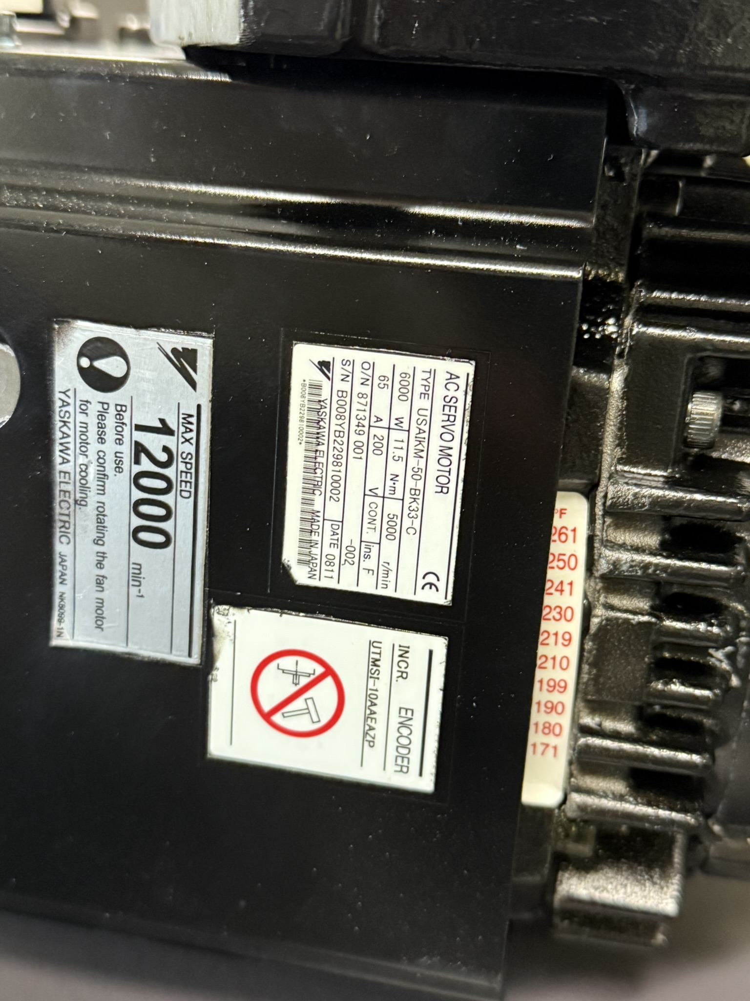 Yaskawa USAIKM-50-BK33-C AC Servi Motor Typenbezeichnung