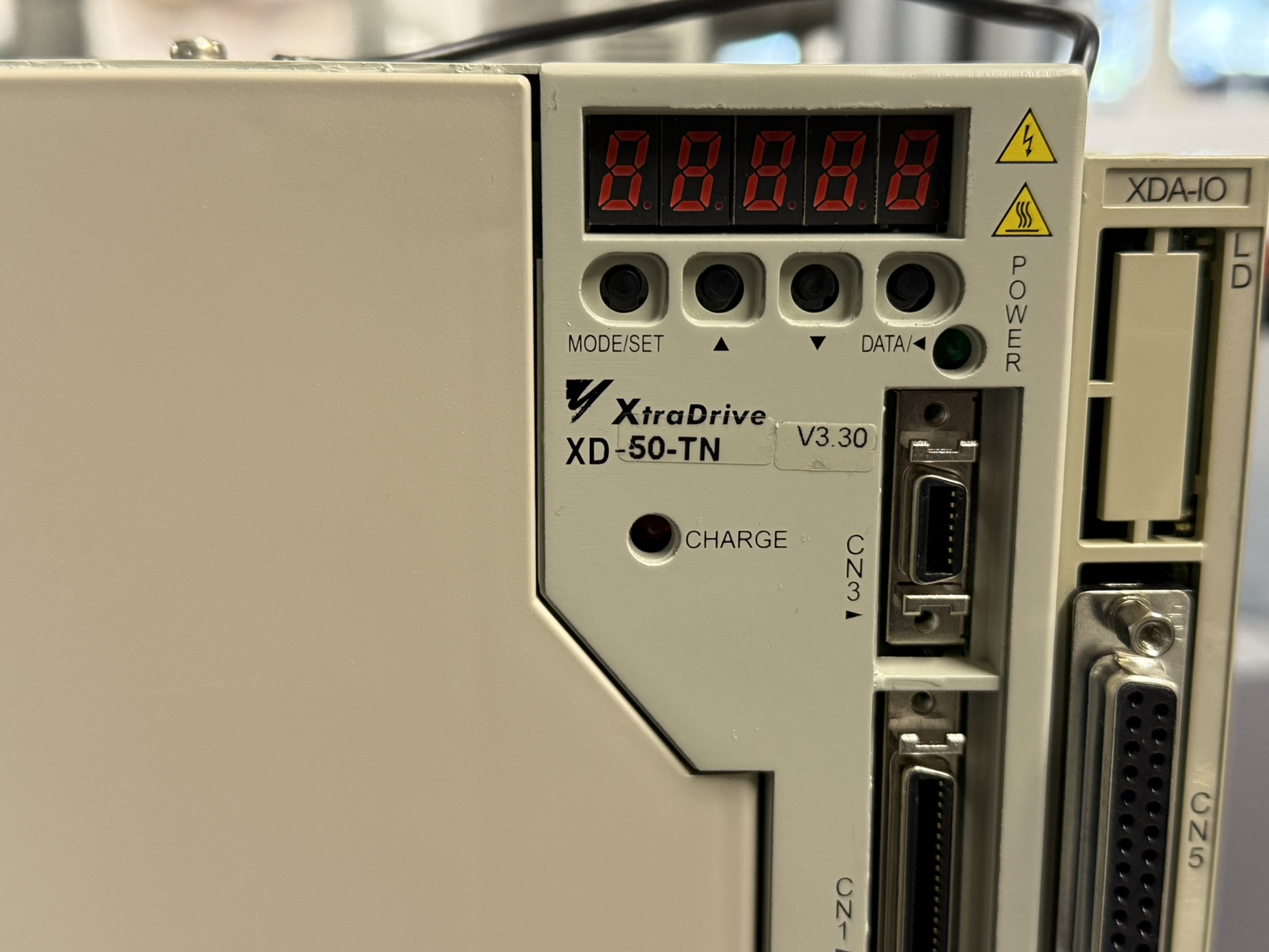 Yaskawa XtraDrive XD-50-TN Servopack Bedienung