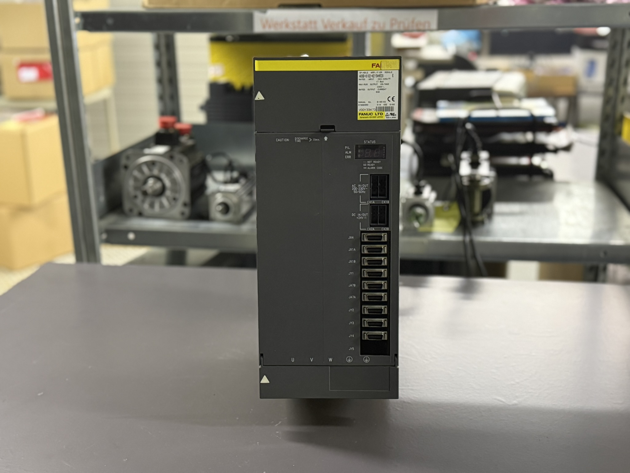 Fanuc Spindle Amplifier Module A06B-6102-H215#H520 Ansicht gerade