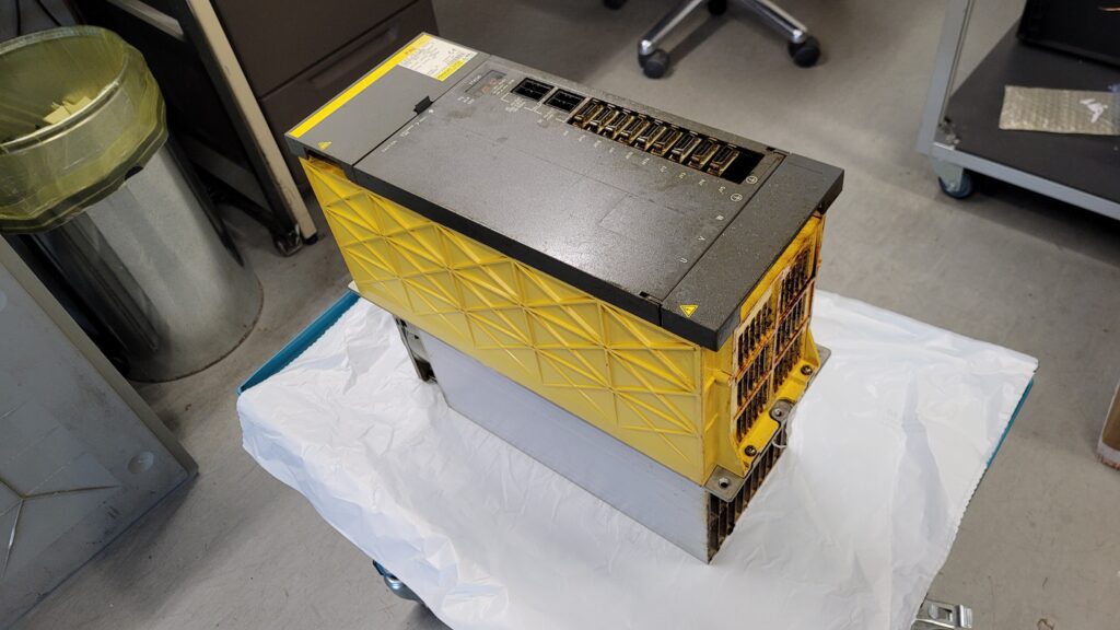 Fanuc Spindle Amplifier Module A06B-6102-H215#H520 vor der Reparatur