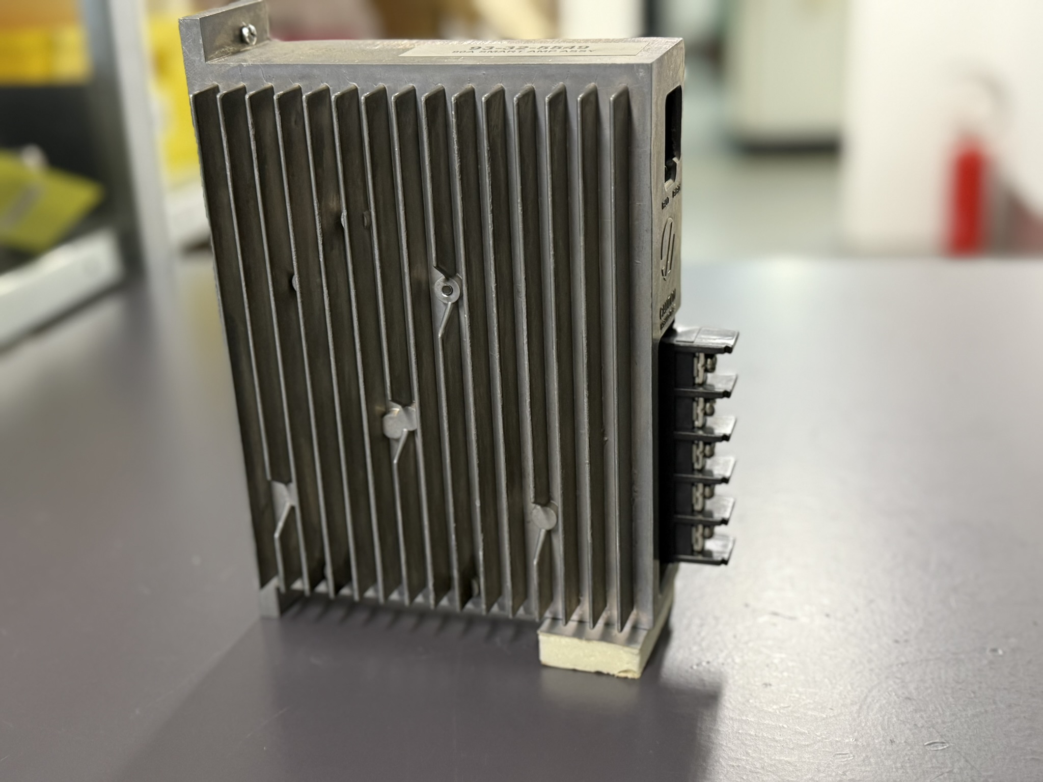 HAAS Servo Amplifier 90A Type 93-32-5549 Seitenansicht