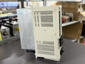 MDS-CH-V2-4535 Mitsubishi Servo AC Drive Ansicht Seite 2