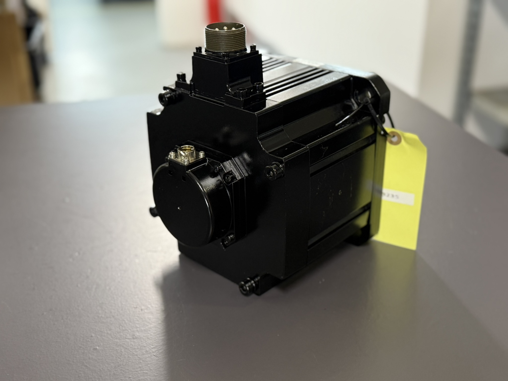 Mitsubishi AC Servo Motor HF303S-A48 ansicht hinten