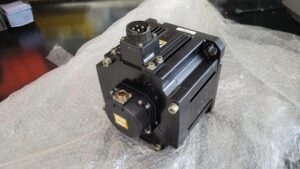 Mitsubishi AC Servo Motor HF303S-A48 vor Reparatur