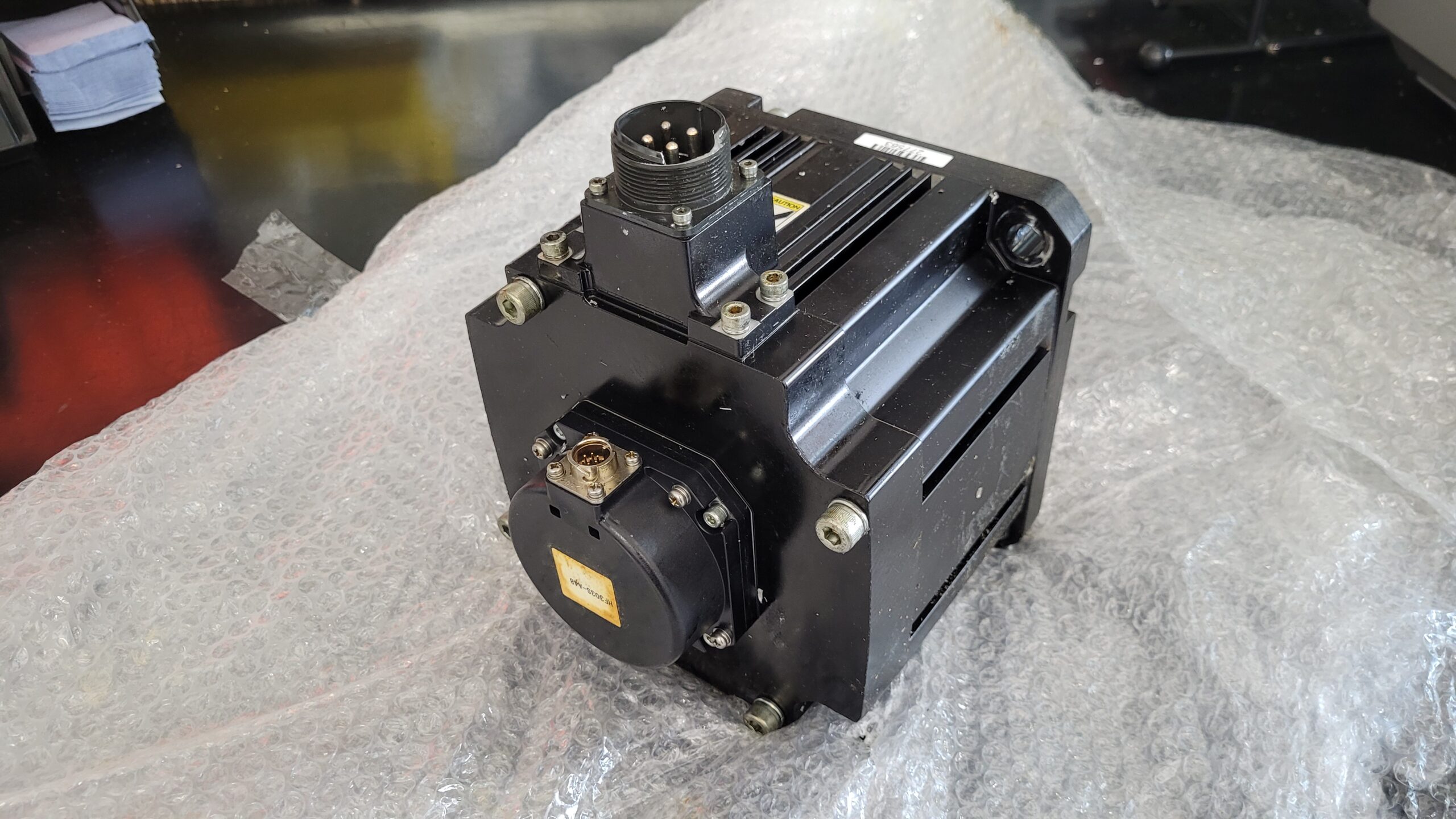 Mitsubishi AC Servo Motor HF303S-A48 vor Reparatur