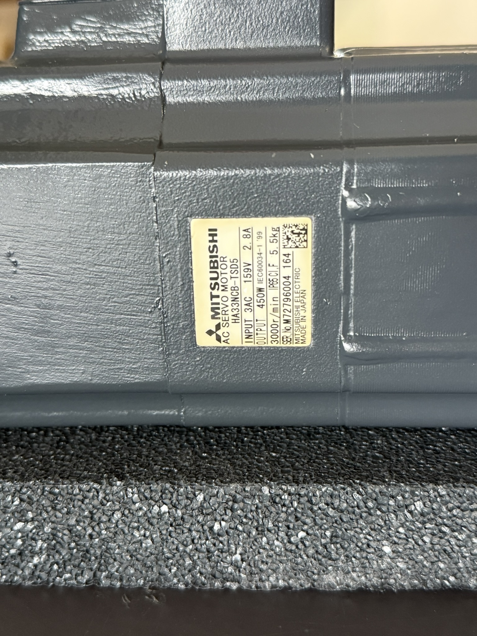 Mitsubishi HA33NCB-TSD5 AC servo Motor Typenschild
