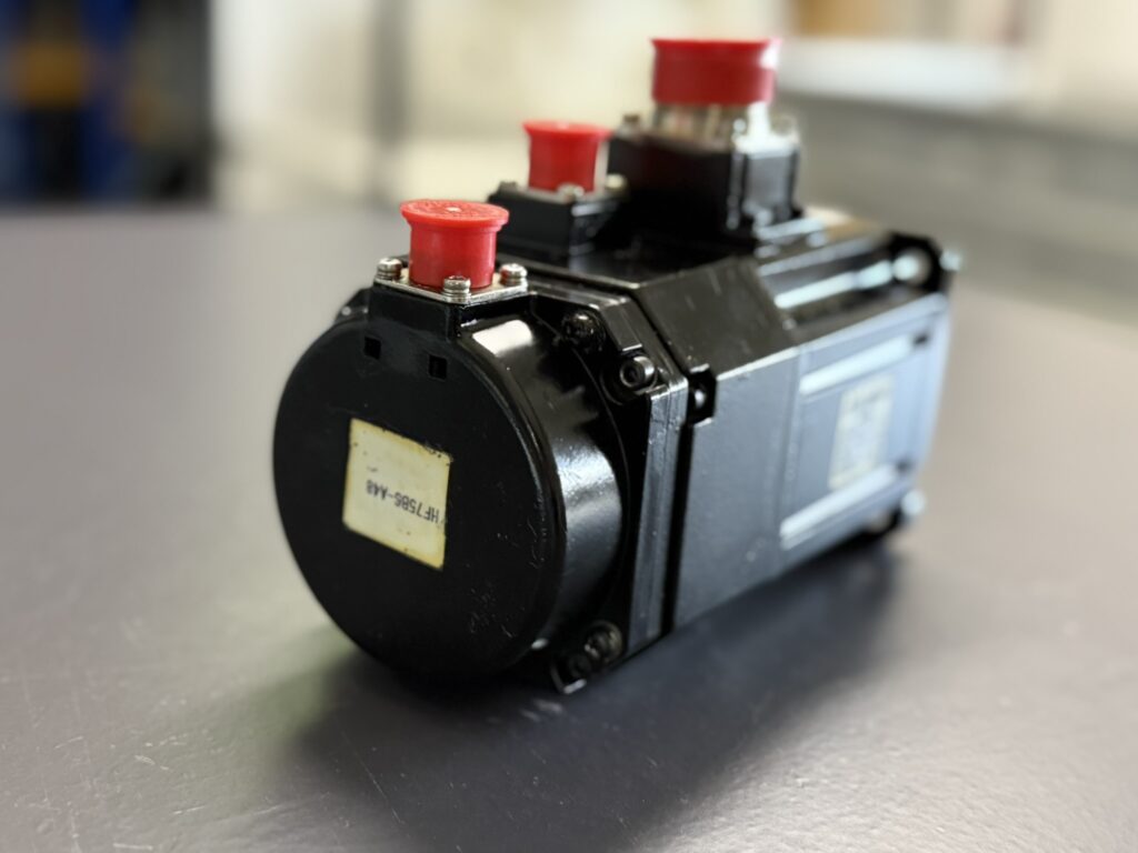 Mitsubishi HF75BS AC Servo Motor Ansicht hinten