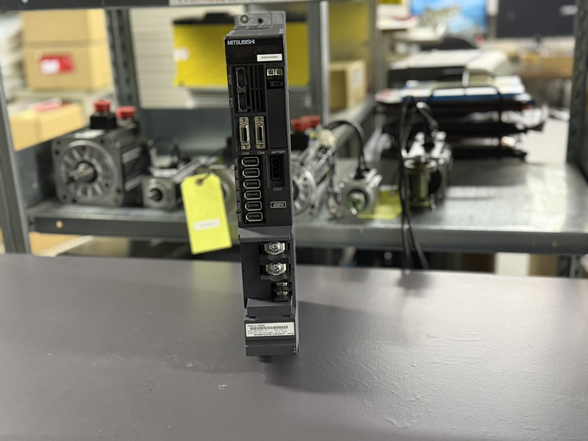 Mitsubishi Servo Drive unit MDS-D-V3-202020 Gerade Ansicht
