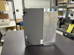 Okuma Servo Drive Unit MIV0101-1-B1 1006-2224 seitlich 3