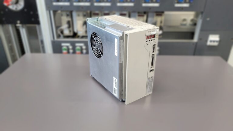 Yaskawa AC Servopack SGDM-50ADAY457 nach der Reparatur