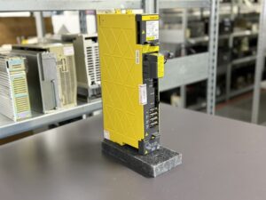 Fanuc a06b-6114-h303 Servo Drive Unit Ansicht 1