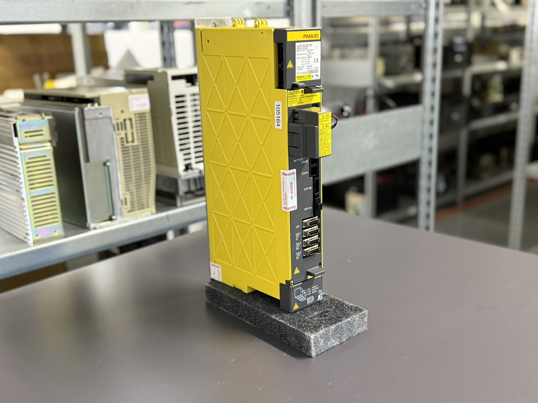 Fanuc a06b-6114-h303 Servo Drive Unit Ansicht 1