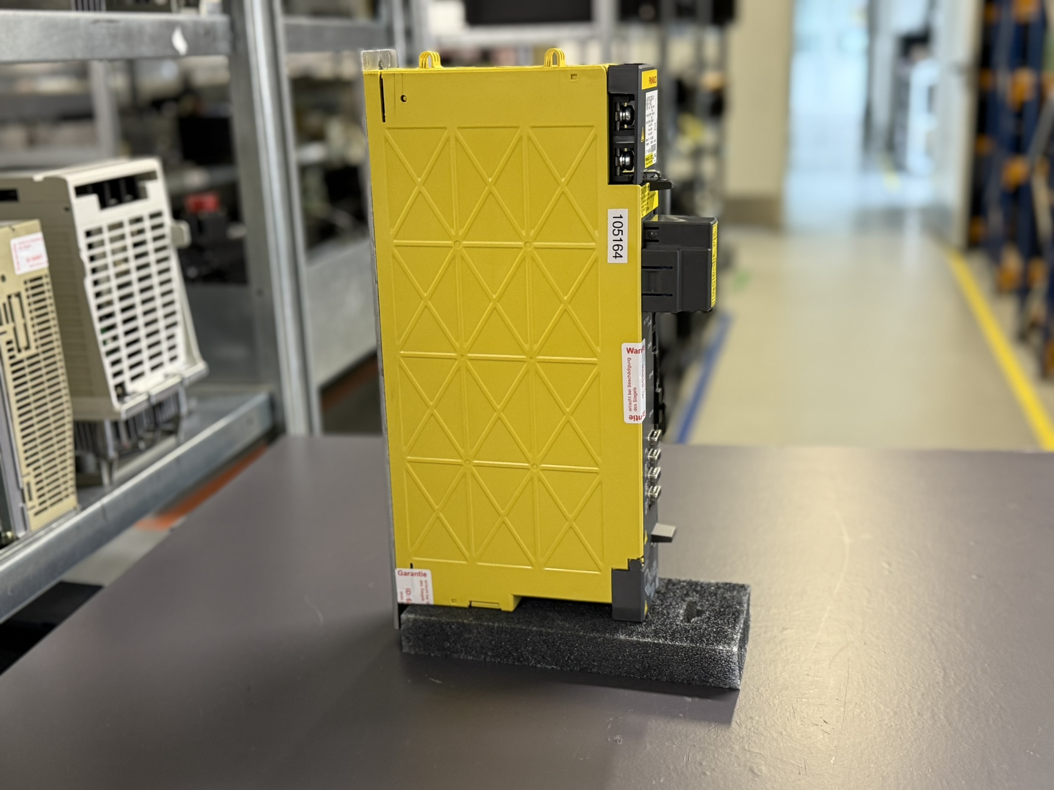 Fanuc a06b-6114-h303 Servo Drive Unit Ansicht 2