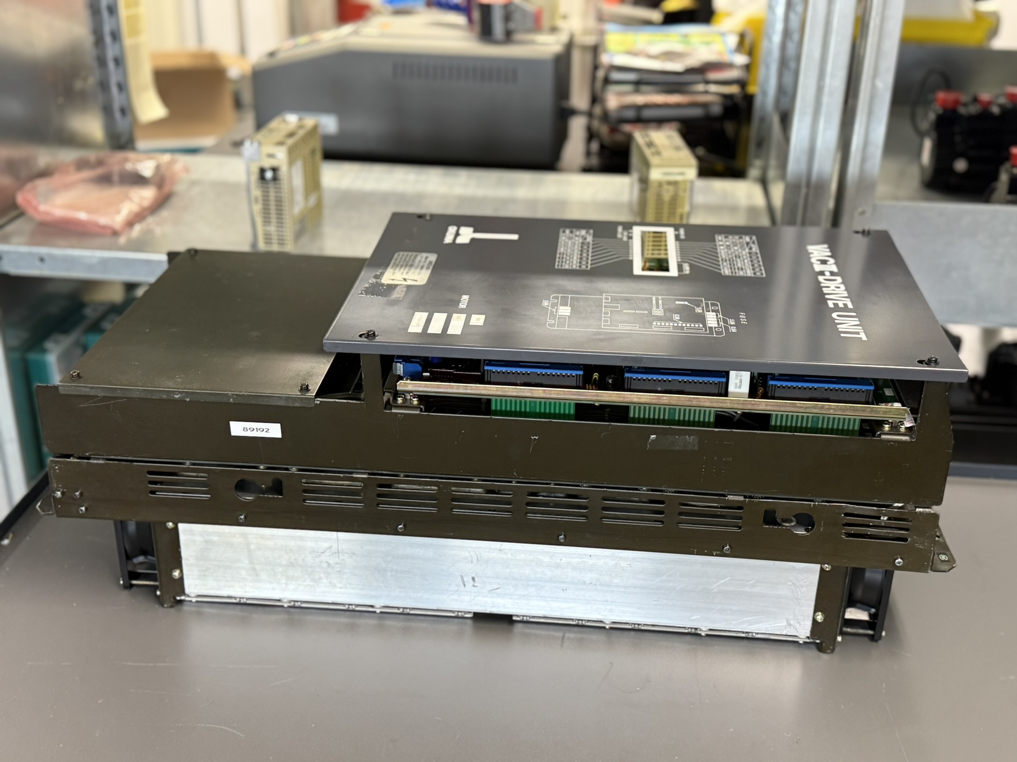 Okuma VACIII-Drive Unit D22 or 1006-1232 Ansicht Seitlich
