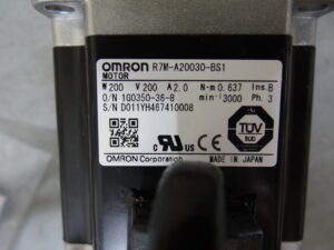 Omron R7M-A20030-BS1 Servo Motor Typenschild