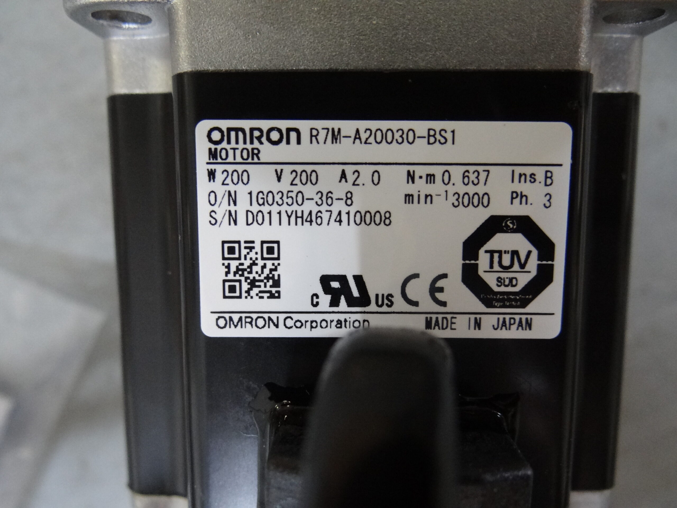 Omron R7M-A20030-BS1 Servo Motor Typenschild