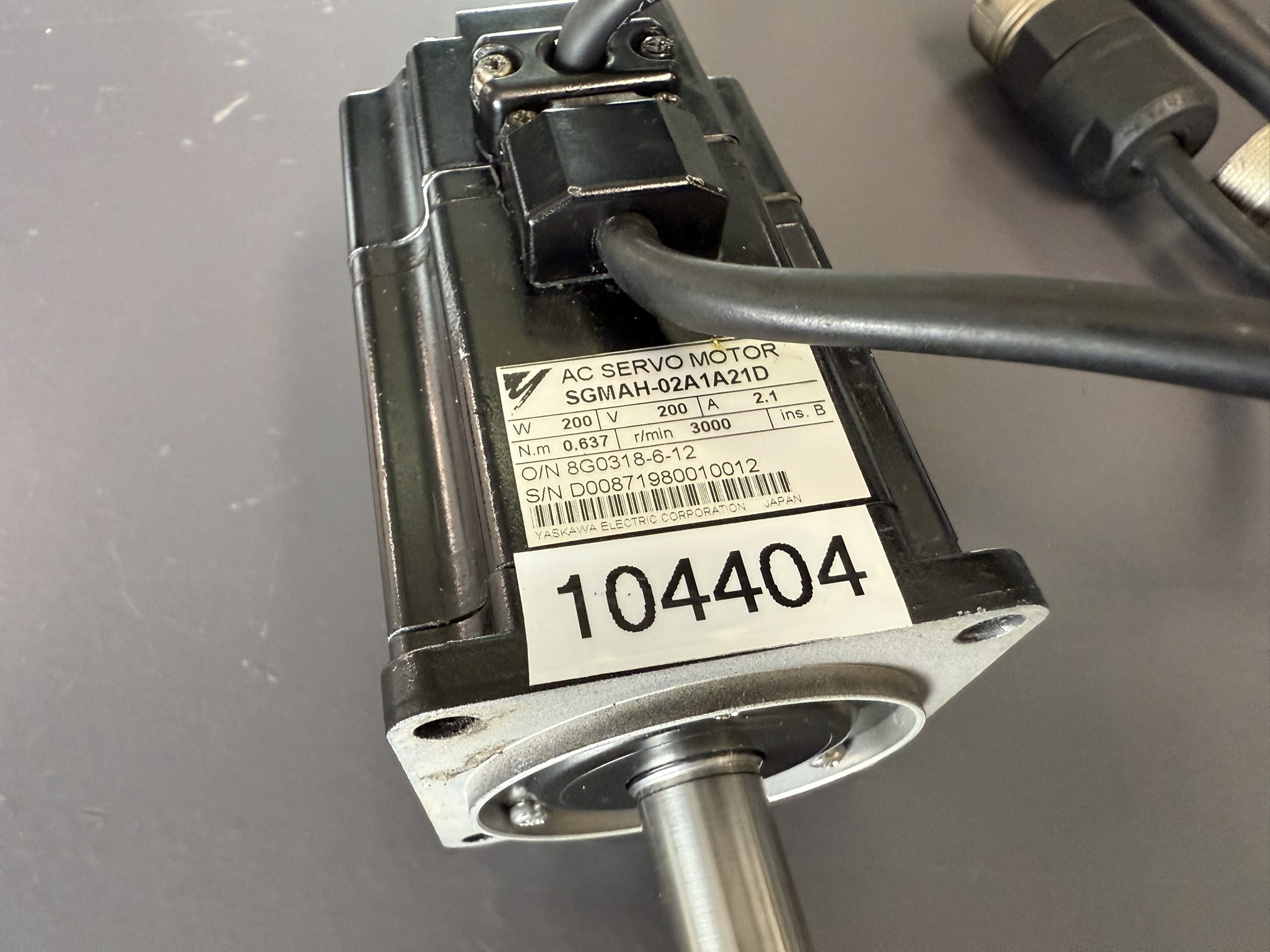 Yaskawa AC Servo Motor SGMAH-02A1A21D Typenschild