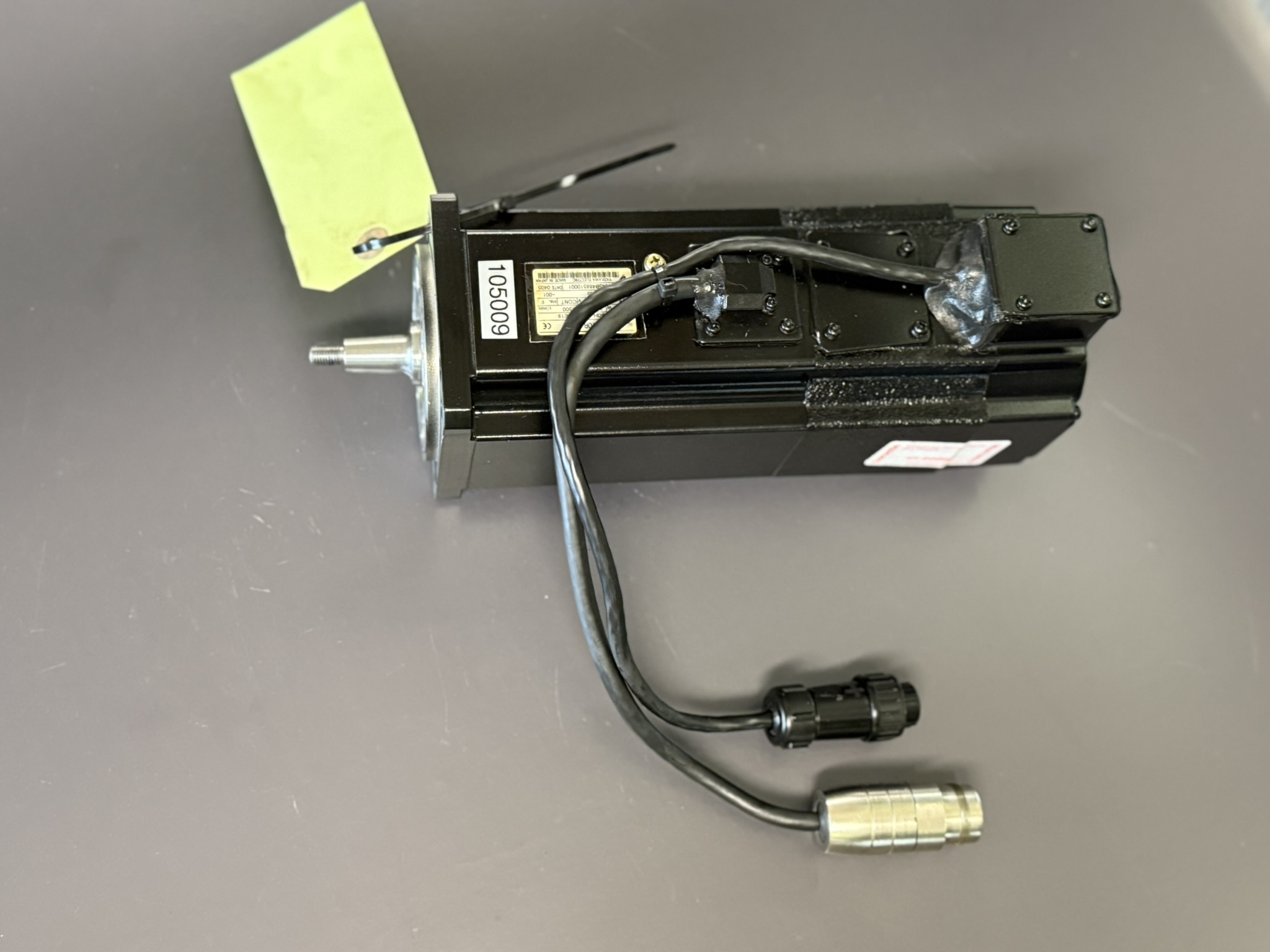 Yaskawa AC Servo Motor SGMGH-05K5A-SE19 Bild von oben