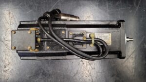 Yaskawa AC Servo Motor SGMGH-05K5A-SE19 vor der Reparatur