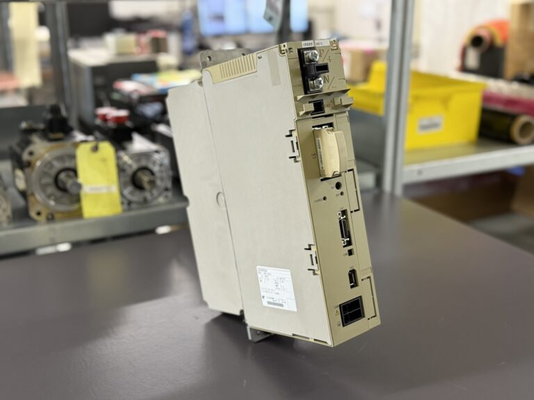 Yaskawa SGDK-50AEA AC Servopack Hauptansicht