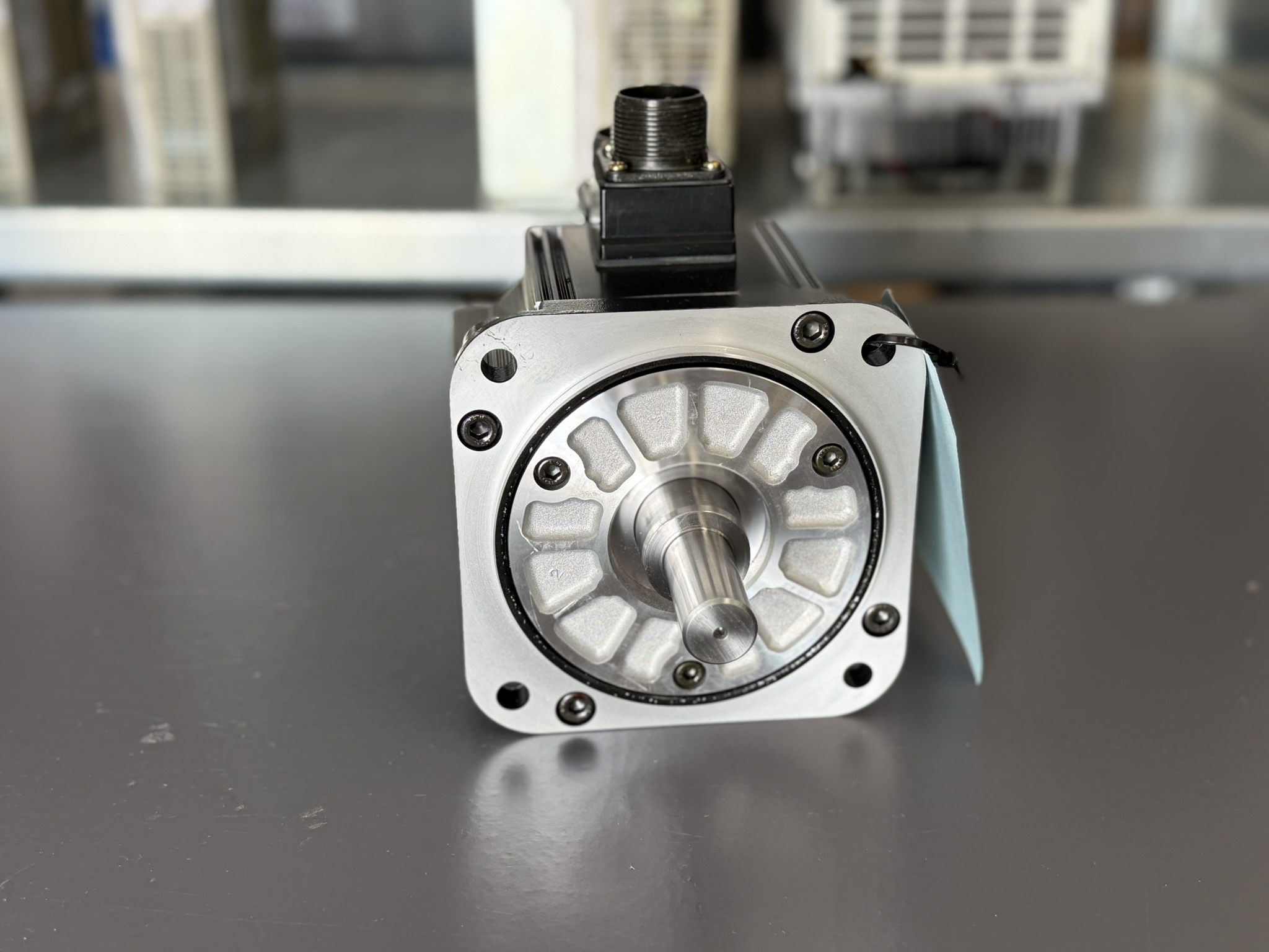 Yaskawa SGMGH-05A2A21 AC Servo Motor Ansicht 1