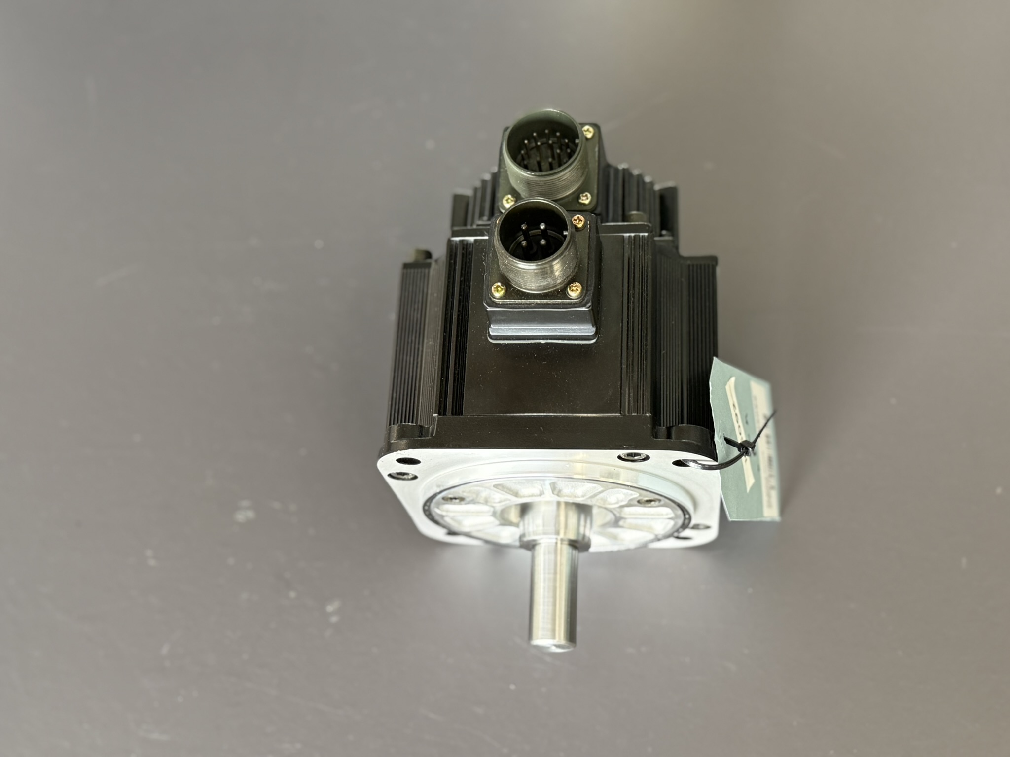 Yaskawa SGMGH-05A2A21 AC Servo Motor Ansicht oben