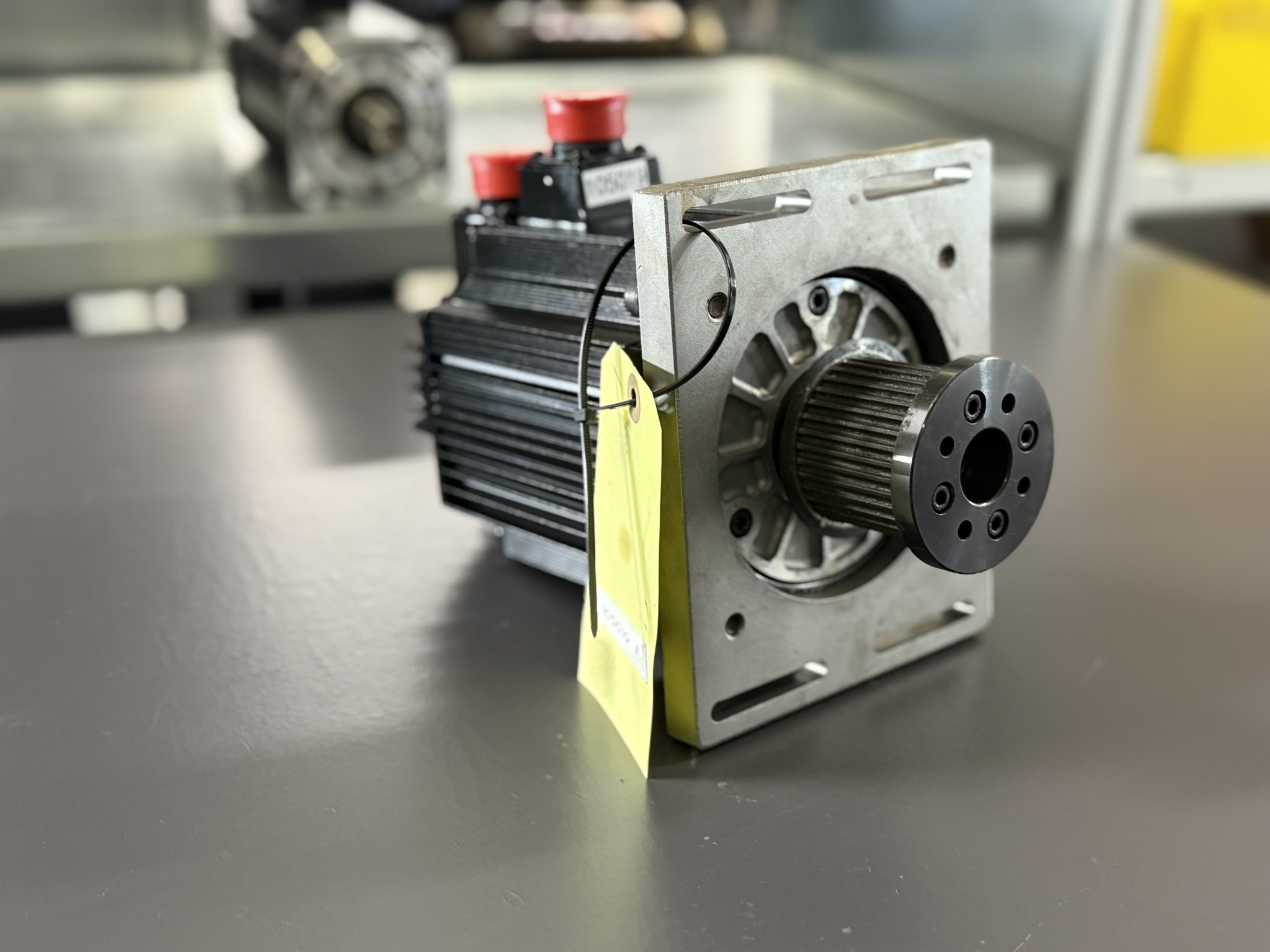 Yaskawa SGMGH-13ACA6S AC Servo Motor Ansicht 1