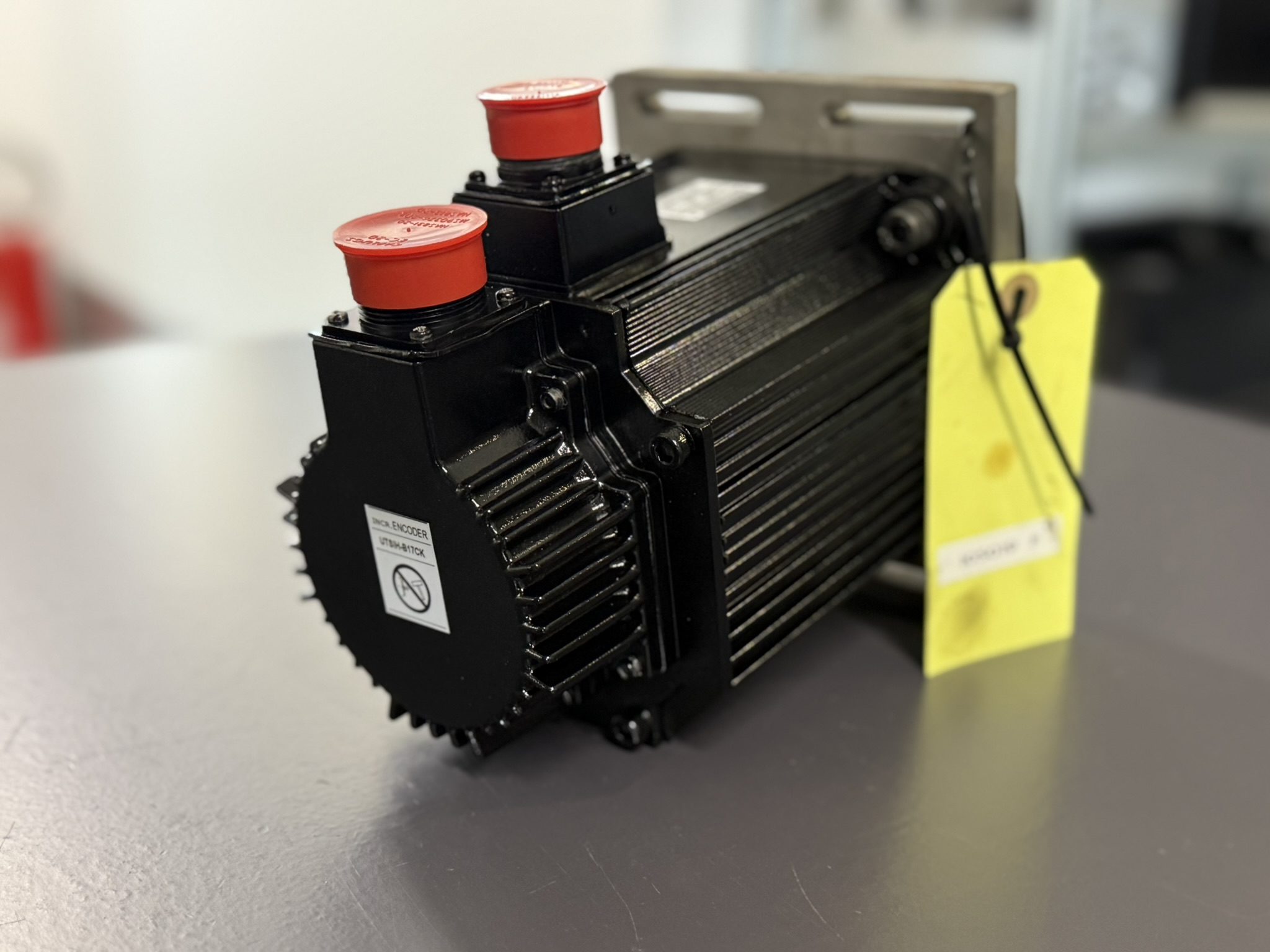 Yaskawa SGMGH-13ACA6S AC Servo Motor Ansicht hinten