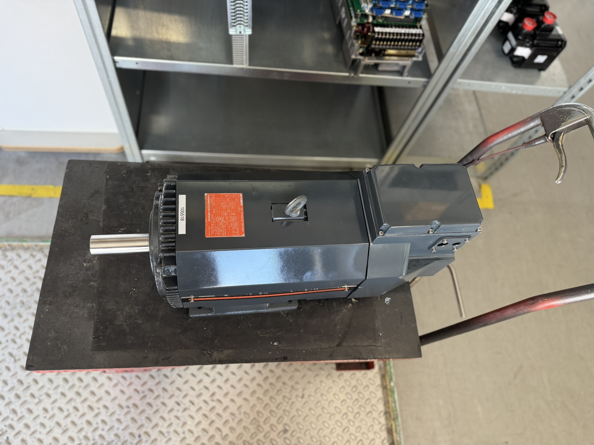 Mitsubishi AC Spindle Motor SJ-11XW8Z Foto vn oben