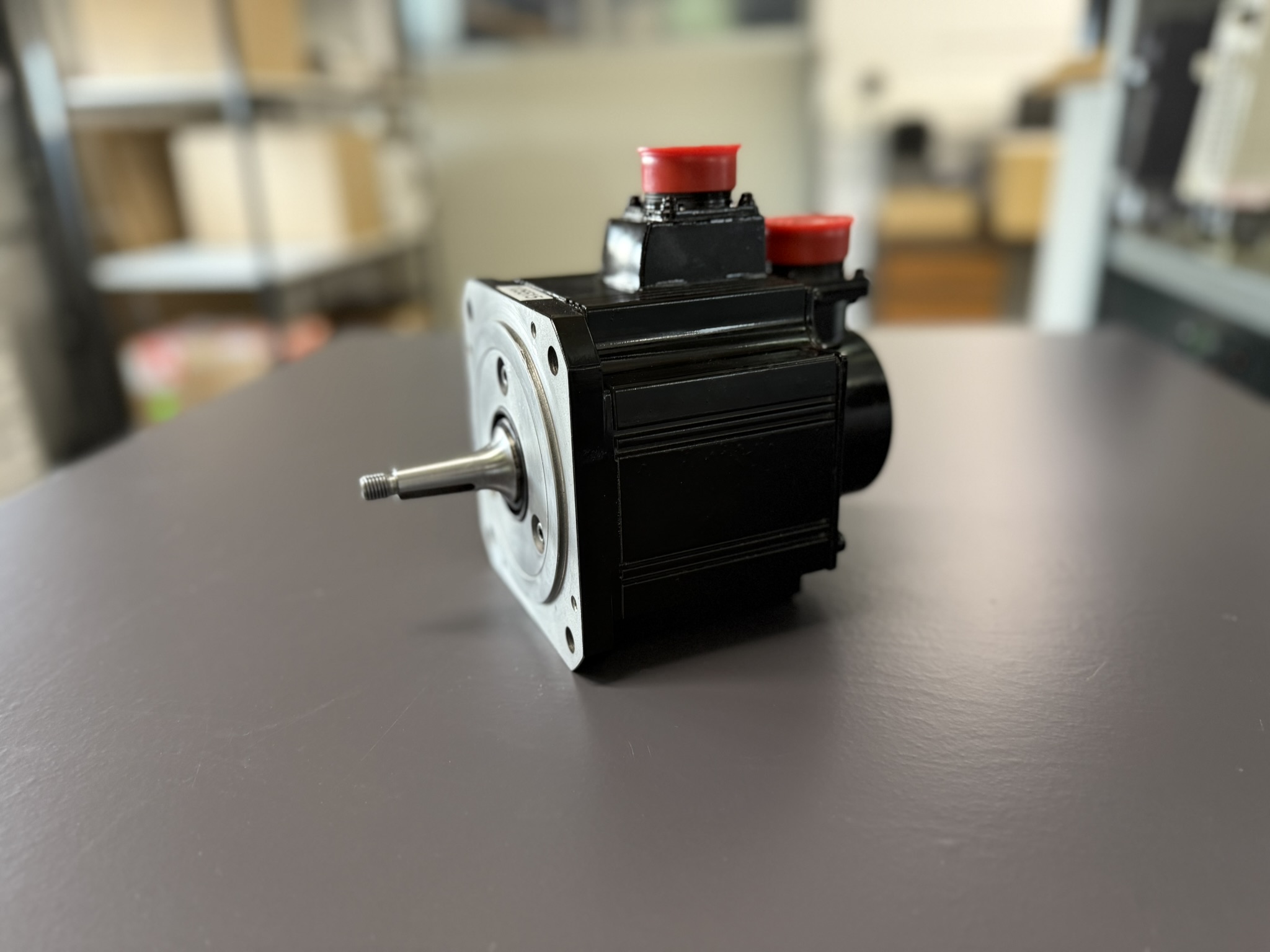 Mitsubishi HC103T-SZ or HC103T-A42 AC Servo Motor Seite 1