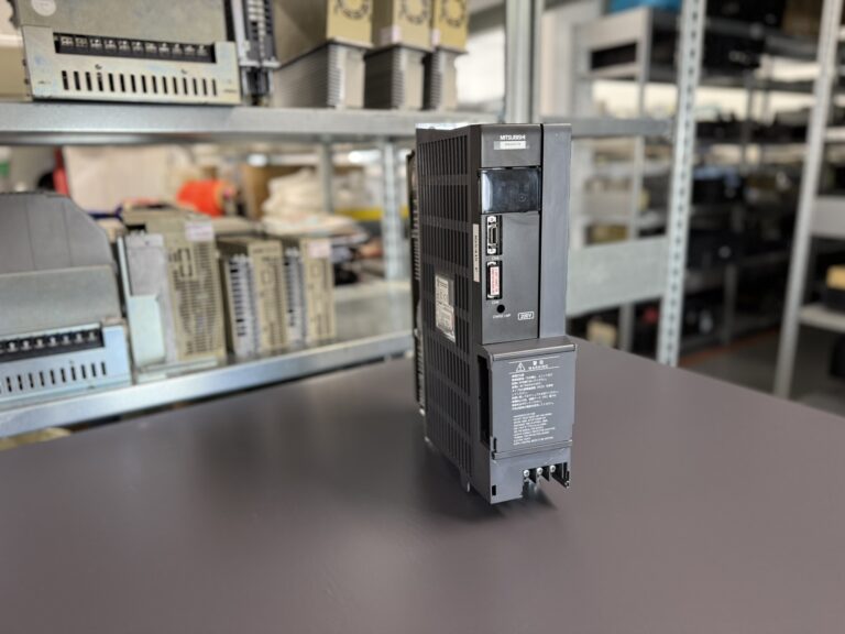Mitsubishi MDS-D-CV-110 Power Supply Unit Hauptbild