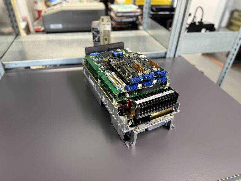 Mitsubishi MR-S3-80BB-Z33 Servo Drive Unit Hauptbild