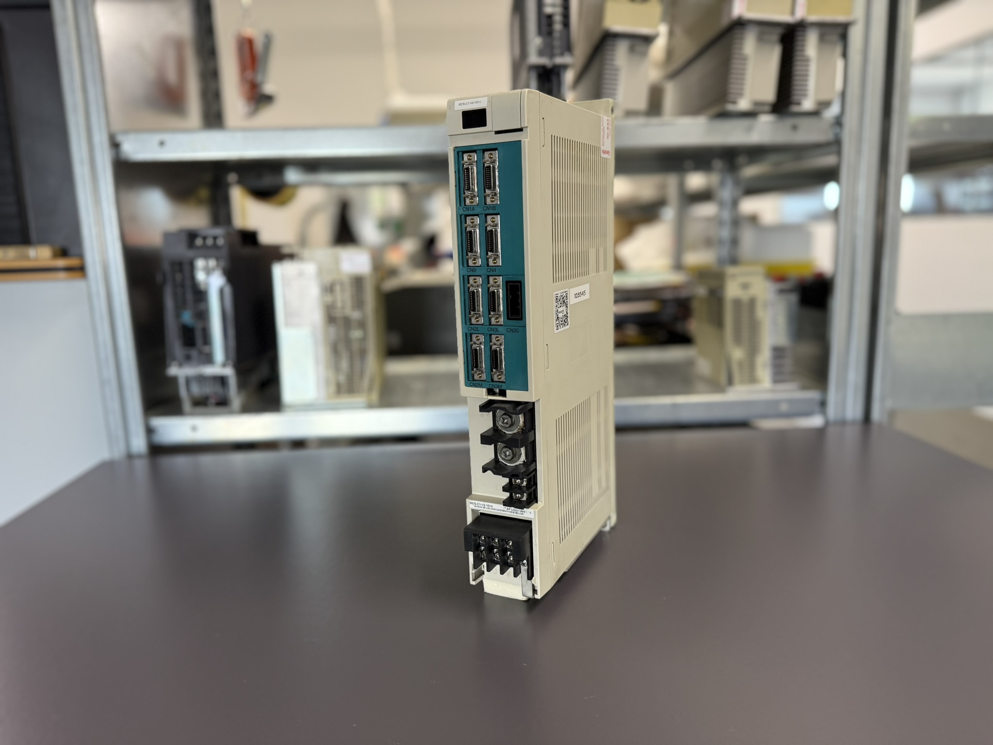 Mitsubishi Servo Drive Unit MDS-C1-V2-1010 Seite1